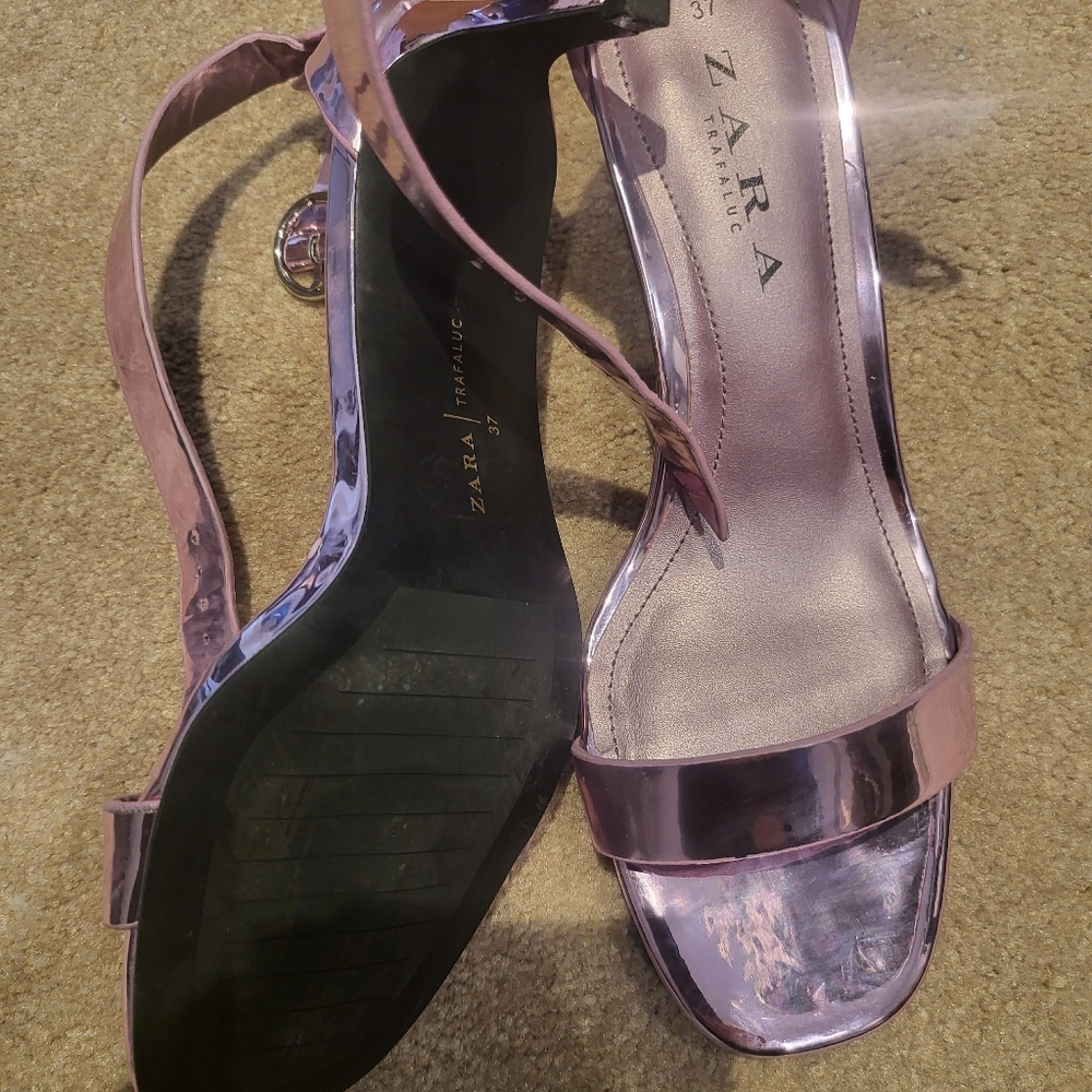 Heels shoes